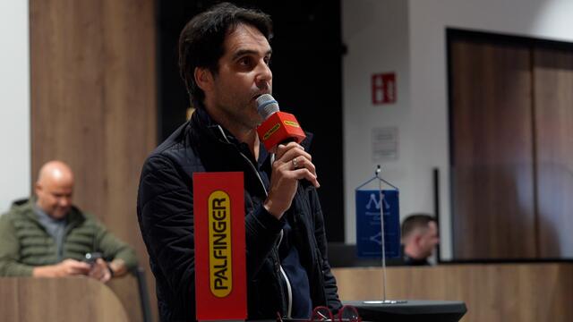 Die Mitglieder hatten auch die Gelegenheit Fragen zu stellen. 