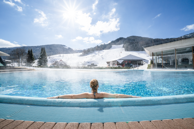 Entspannen Sie nach dem Skifahren im Römerbad. | Foto: Gert Perauer