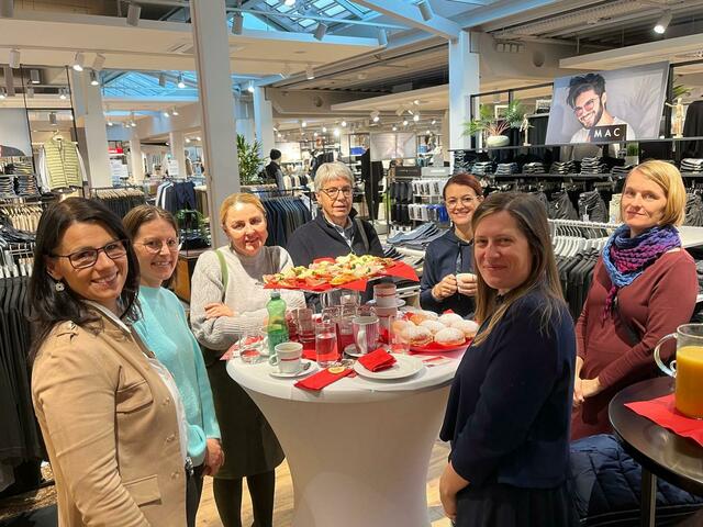 Gemeinsam wurde im Modehaus Roth gefrühstückt. | Foto: WKO Regionalstelle Südsteiermark