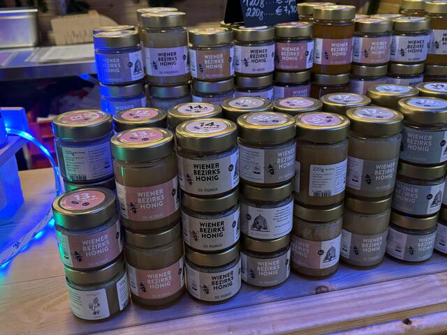 Wiener Bezirkshonig aus verschiedenen Bezirken. | Foto: Karl Pufler/MeinBezirk