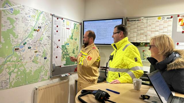 Vergangenen Donnerstag übten die Feuerwehren Anif, Elsbethen, Grödig, Großgmain und Wals-Siezenheim für ein Blackout-Ereignis. | Foto: ASBÖA Bezirk Flachgau, OVI Christoph Wieland