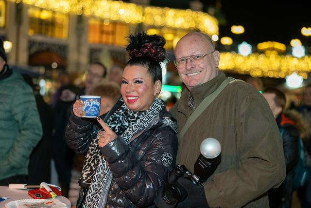 Der Weihnachtsmarkt beim Prater wurde feierlich eröffnet und bietet ein buntes Programm. | Foto: René Brunhölzl/MeinBezirk