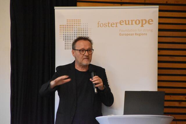 Alexander Mechtler hat bereits 2021 eine Machbarkeitsstudie für die Wasserbewirtschaftung in der Region veröffentlicht.  | Foto: Stefan Schneider