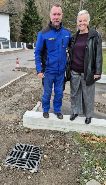 Gemeinderat Josef Rothensteiner und Vizebürgermeisterin Jutta Polzer.  | Foto: Stadtgemeinde Pressbaum