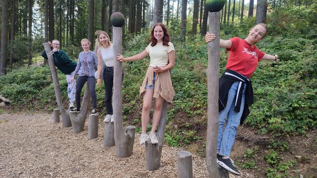 Die Projektinitiatorinnen freuen sich über die Auszeichnung mit dem österreichischen Jugendpreis 2024. | Foto: Prammer