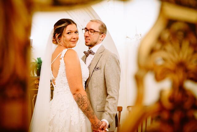 Yvonne Reich und Patrick Fuchs lernten sich vor rund fünf Jahren über Facebook kennen. Nun wagten sie den nächsten Schritt und sagten zueinander "ja". | Foto: Freisinger