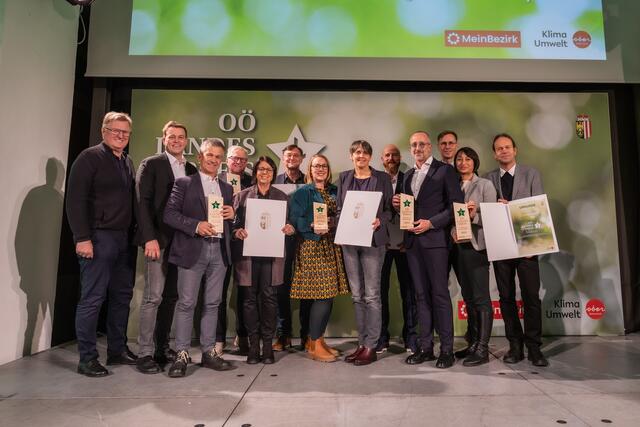 Die Ausgezeichneten aus den Bezirken Grieskirchen und Eferding | Foto: Land OÖ/Tina Gerstmair