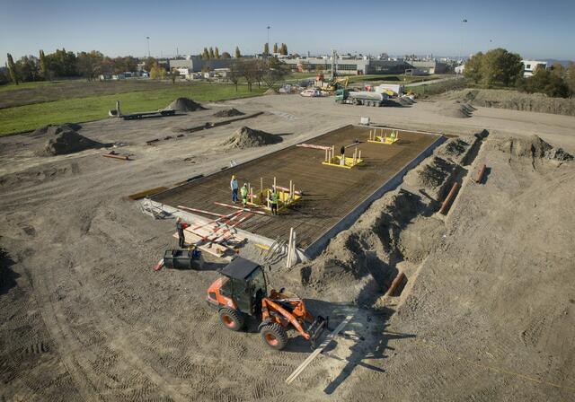Zu sehen auf dem Foto sind die drei Ansätze für die Bohrlöcher. | Foto: Wien Energie/Johannes Zinner