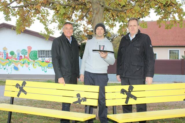 Bürgermeister Ludwig Deltl, Bernhard Eichhorn, Helmut Dichtl | Foto: Stadtgemeinde Strasshof