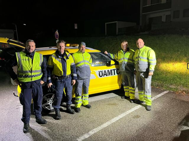 Mit defekten Lichtern unterwegs zu sein, ist gefährlich – für die Fahrzeuglenker selbst und für alle anderen auf der Straße. | Foto: ÖAMTC