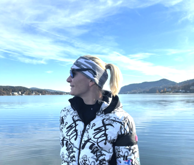 Dreifache Olympiasiegerin entspannt am Wörthersee. | Foto: Instagram/mariahoeflriesch