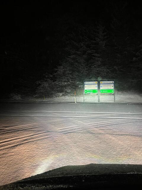 Ohne Winterreifen ging im Packabschnitt in der Nacht gar nichts. | Foto: Bratschko