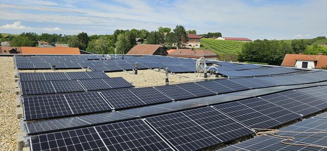 Photovoltaik-Anlage auf gemeindeeigenen Dächern | Foto: Gemeinde Bad Pirawarth