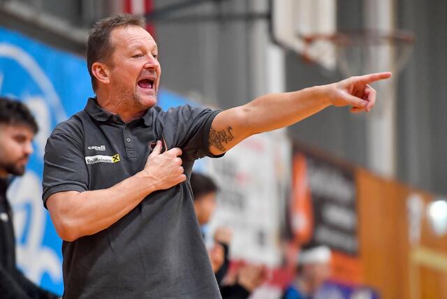 Leoben-Headcoach René Kramer hat sein Team intensiv auf das Spiel gegen die Fivers II vorbereitet. | Foto: GEPA pictures