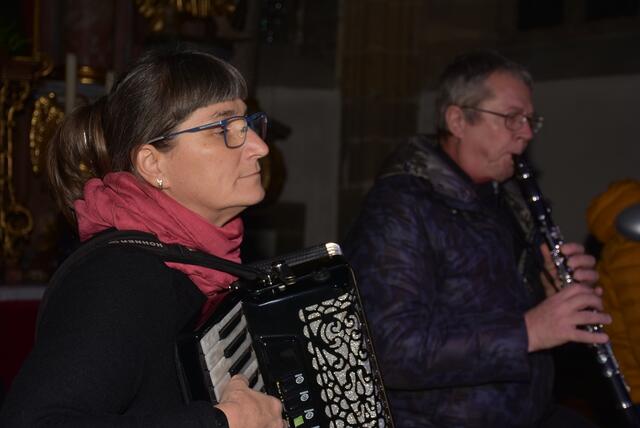 Gospels und Gesänge zum Abend hieß es am Samstag, 23. November 2024, in der voll besetzen Pfarrkirche Pabneukirchen. Die SchonSoNetten, das Frauenensemble der Liedertafel Pabneukirchen, luden zu ihrem Abendkonzert. | Foto: Robert Zinterhof