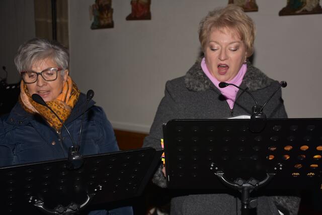 Gospels und Gesänge zum Abend hieß es am Samstag, 23. November 2024, in der voll besetzen Pfarrkirche Pabneukirchen. Die SchonSoNetten, das Frauenensemble der Liedertafel Pabneukirchen, luden zu ihrem Abendkonzert. | Foto: Robert Zinterhof