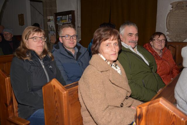 Gospels und Gesänge zum Abend hieß es am Samstag, 23. November 2024, in der voll besetzen Pfarrkirche Pabneukirchen. Die SchonSoNetten, das Frauenensemble der Liedertafel Pabneukirchen, luden zu ihrem Abendkonzert. | Foto: Robert Zinterhof
