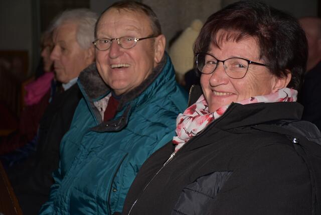 Gospels und Gesänge zum Abend hieß es am Samstag, 23. November 2024, in der voll besetzen Pfarrkirche Pabneukirchen. Die SchonSoNetten, das Frauenensemble der Liedertafel Pabneukirchen, luden zu ihrem Abendkonzert. | Foto: Robert Zinterhof