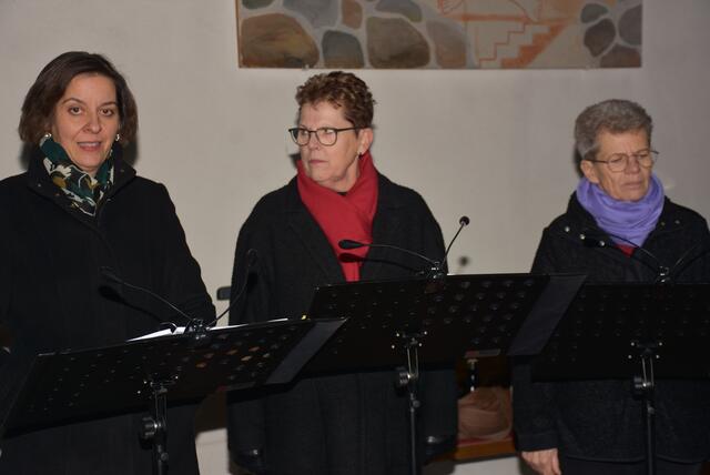 Gospels und Gesänge zum Abend hieß es am Samstag, 23. November 2024, in der voll besetzen Pfarrkirche Pabneukirchen. Die SchonSoNetten, das Frauenensemble der Liedertafel Pabneukirchen, luden zu ihrem Abendkonzert. | Foto: Robert Zinterhof