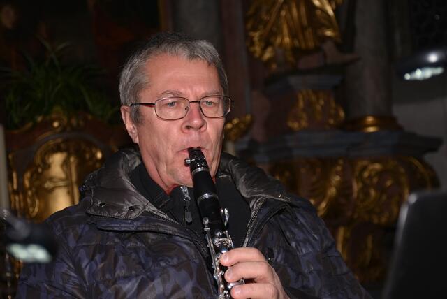 Gospels und Gesänge zum Abend hieß es am Samstag, 23. November 2024, in der voll besetzen Pfarrkirche Pabneukirchen. Die SchonSoNetten, das Frauenensemble der Liedertafel Pabneukirchen, luden zu ihrem Abendkonzert. | Foto: Robert Zinterhof