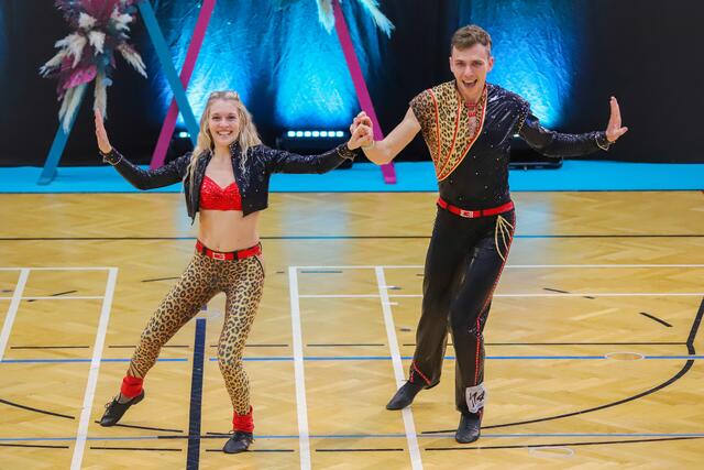 Vizestaatsmeister Katrin Kreimer-Ferstl &amp; Leon Petek (NRG) in der Königsklasse, der Main Class Free Style | Foto: Iris Bloder