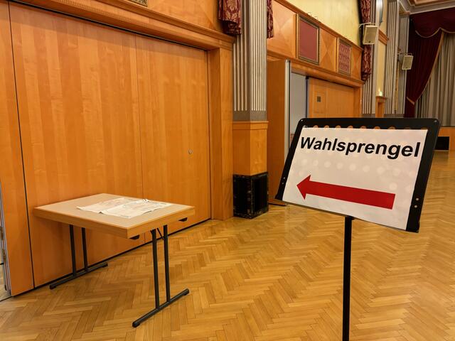 Das erste Wahllokal in Mooskirchen öffnete schon um 6.30 Uhr, die meisten anderen starteten um 7 Uhr. | Foto: Almer