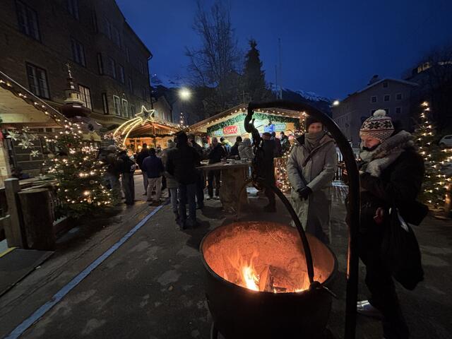 Der Hans Brenner Platz bietet ein besonderes Ambiente. Insgesamt gibt es sieben Christkindlmärkte im Rahmen der Bergweihnacht. | Foto: MeinBezirk