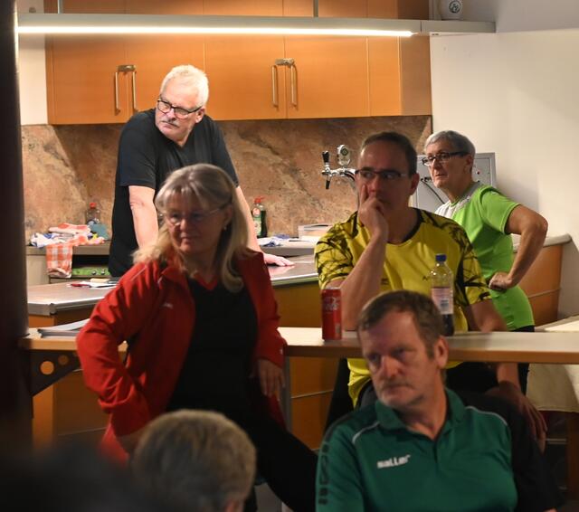 Für Verpflegung war gesorgt. Leckere Kuchen wurden von den Spielerinnen gebacken. 