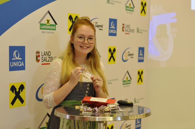 Die Landjugend Bischofshofen hat mit ihrem Projekt "Mit Spenden Hoffnung senden" ein beeindruckendes Zeichen der Solidarität gesetzt. Angetrieben von persönlichen Erfahrungen haben die Jugendlichen eine Blutspendenaktion und einen Wortgottesdienst organisiert, um Krebspatienten zu unterstützen. Durch ihr ehrenamtliches Engagement und die Zusammenarbeit mit verschiedenen Partnern ist es gelungen, eine beachtliche Summe für die Krebshilfe zu sammeln. „Das Projekt zeigt, wie junge Menschen einen wichtigen Beitrag leisten können, um Menschen in Not zu helfen.“ so die Projektleitung Michelle Hettegger und Stefan Döller die ihr Projekt im Zuge ihrer JUMP Ausbildung durchführten. | Foto: Landjugend Salzburg