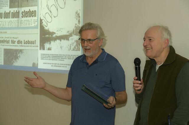 Nach der Diskussion und vor dem Buffett | Foto: Kurt Kracher