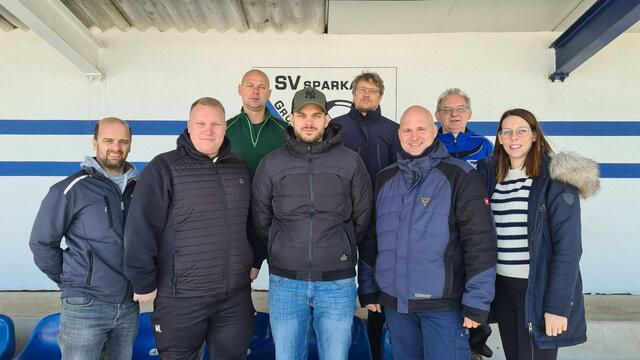 Hannes Halwachs, Marcel Lintner, Christian Peschel, Florian Brunner, Roland Zarycka, Markus Irschik, Erwin Hager und Katrin Jahn (v.l.) | Foto: USV Groß Siegharts