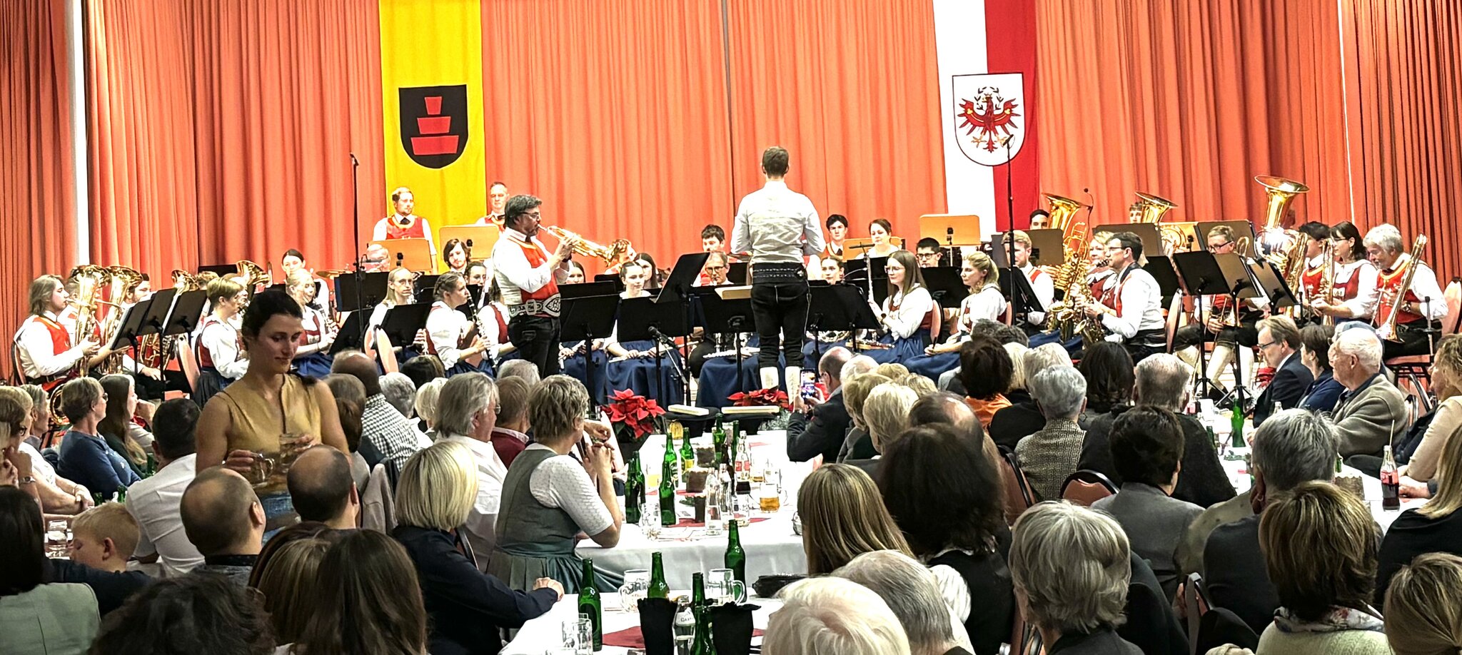 Musikkapelle-Waidring-lud-zum-Wunschkonzert