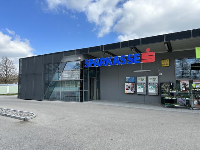 "Ursache ist ein Ausfall des zentralen IT-Großrechners", erklärte die Presseabteilung der Kärntner Sparkasse. | Foto: Sparkasse Ried-Haag
