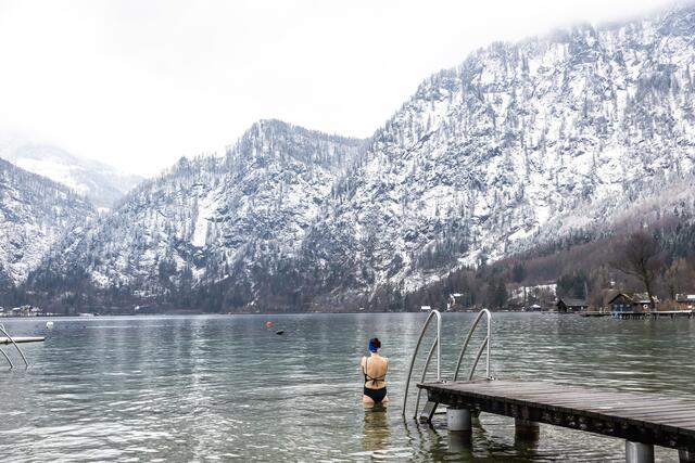 Eisbaden am Attersee | Foto: Hana Moravcikova