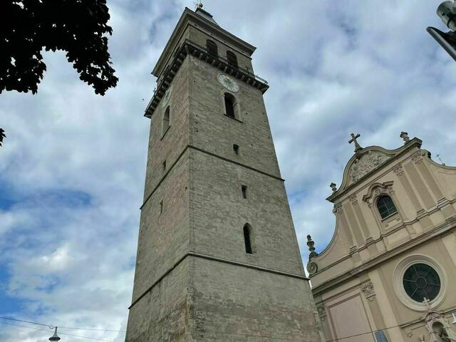 Der Stadtturm Judenburg ist knapp 76 Meter hoch. Auf 46 Meter befindet sich das Planetarium.  | Foto: Julia Gerold