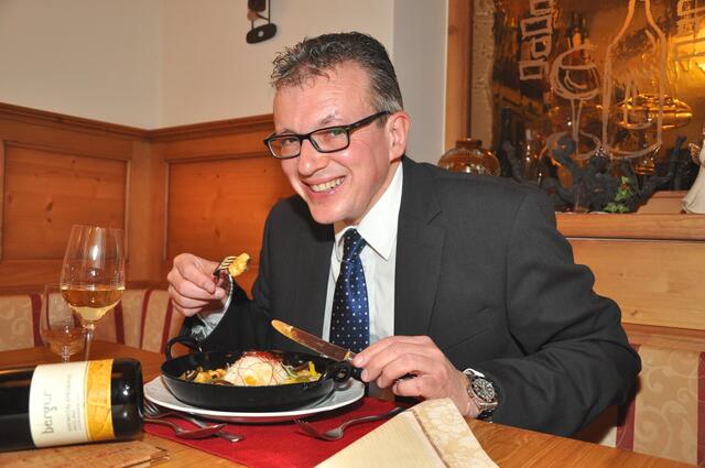 Wie alles begann: Hier ist das erste Foto vom heutigen MeinBezirk-Restauranttester August Teufl.  | Foto: Schrittwieser