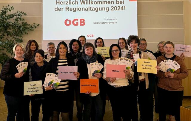 ÖGB-Regionalfrauen Südwestststeiermark  mit Vorsitzenden Sigrid Riegler (4.v.l.)weisen einmal mehr  bei der Regionaltagung auf  die Aktion 16 Tage gegen Gewalt an Frauen und Mädchen hin. 

 | Foto: ÖGB-Regionalfrauen Südwestststeiermark