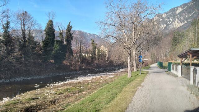 Promenade entlang der Schwarza