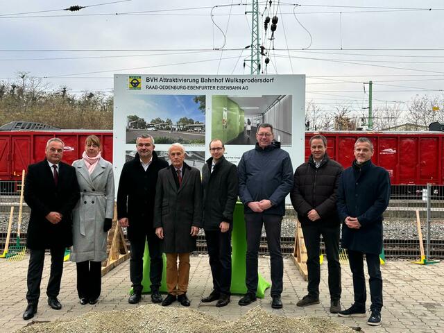 Der Spatenstich für die Modernisierung des Bahnhofs in Wulkaprodersdorf wurde gesetzt.  | Foto: Lisa-Marie Zehetbauer