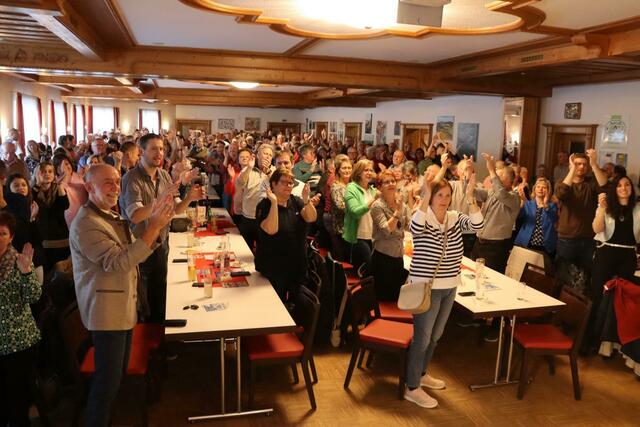 Stimmungsvoll machte das Publikum mit