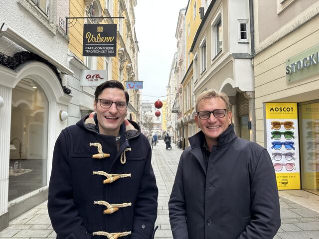 Die Welser SPÖ-Politiker Stefan Ganzert und Klaus Schinninger ziehen eine positive Halbzeitbilanz und blicken voller Tatendrang in die Zukunft. | Foto: MeinBezirk