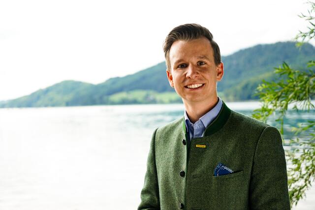 Christopher Langegger spricht über den Advent in der Fuschlseeregion. | Foto: Fuschlseeregion