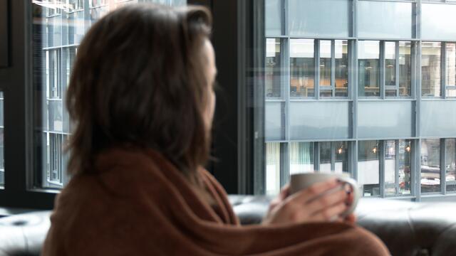 Die Tage werden kürzer, die Sonne scheint immer kürzer – das alles schlägt aufs Gemüt und kann sich als Winterdepression äußern. (Symbolbild) | Foto: Andreas Pölzl/MeinBezirk