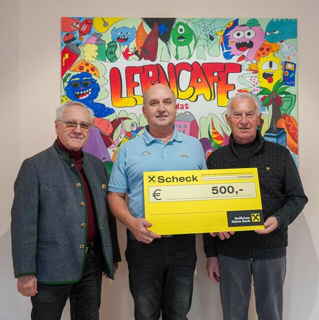 vlnr: DI Gerhard Spatzierer, Andreas Morawetz (Caritas Lerncafés), Präs. Hans Skarits (Lions Club Eisenstadt) 