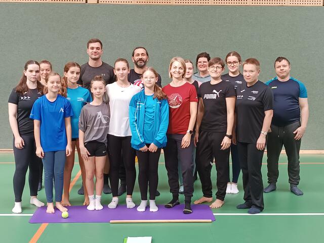 Breitensporttraining mit Pia Horvath. | Foto: Frieways-Karateklub