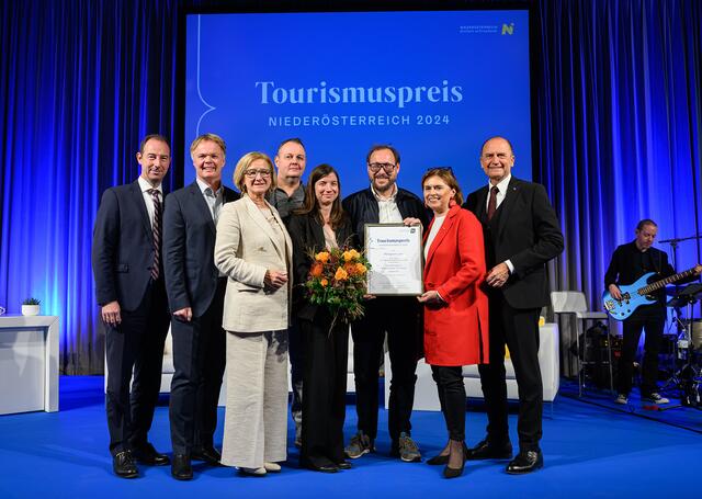 Tourismuspreis Niederösterreich 2024: Gewinnerinnen und Gewinner der Kategorie Nachhaltigkeit und regenerativer Tourismus: Refugium Lunz | Foto: NLK/Burchhart