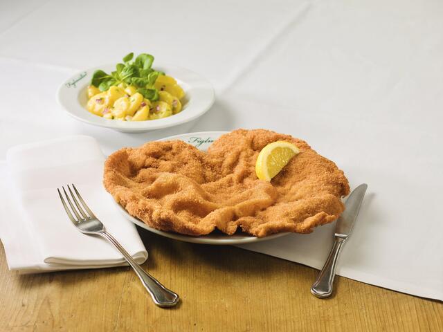 Dem Wiener Schnitzel wird im Rahmen einer außergewöhnlichen Ausstellung ein künstlerisches Denkmal gesetzt. Auf dem Foto: die Figlmüller-Variante.(Archiv) | Foto: Figlmüller