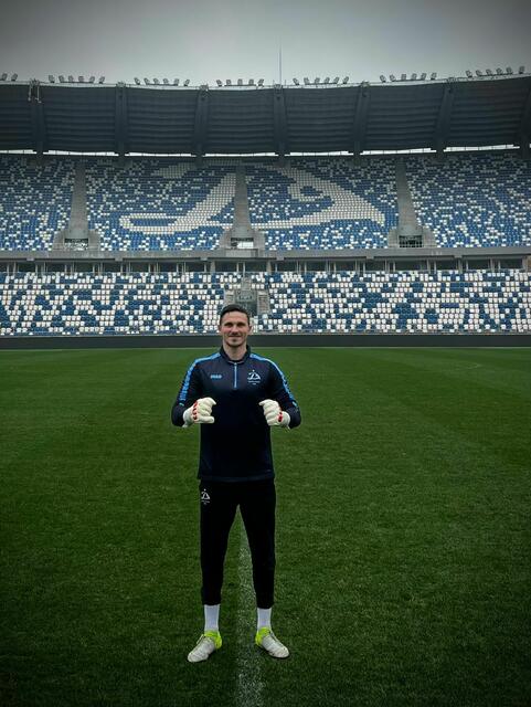Seit Mitte November steht Tobias Schützenauer bei Dinamo Tiflis in Georgien unter Vertrag, am Wochenende stand er erstmals in einem Pflichtspiel in der Startaufstellung.  | Foto: Privat