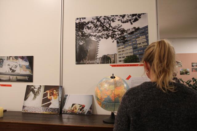Die Sicht der Welt aus dem Blick von acht Frauen – bei der Fotoausstellung von lilawohnt  | Foto: lilawohnt / Helena Lea Manhartsberger