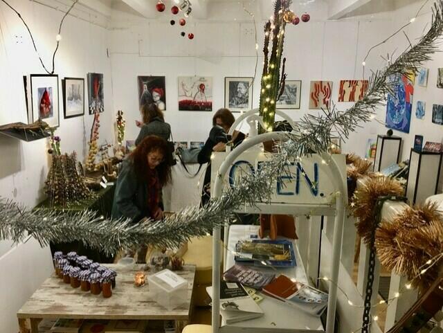 Beim Kunsthandwerk-Markt und der Kunstausstellung findet jeder etwas: von ganz klein bis größer. | Foto: El Kordy